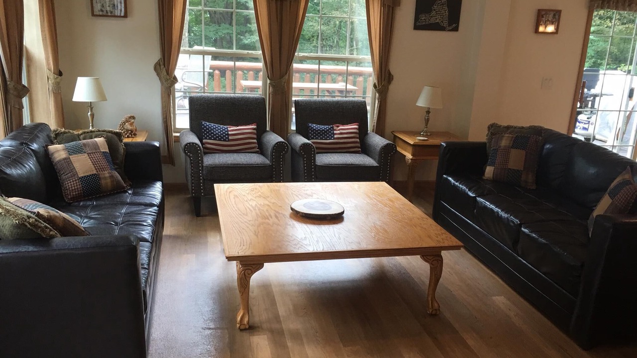 Photo of Livingroom in Milford