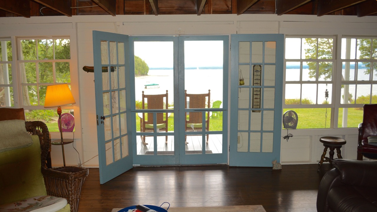 Photo of Livingroom in South Hero
