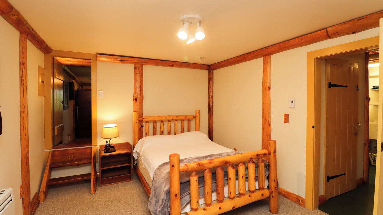 Photo of Bedroom in Bolton Landing
