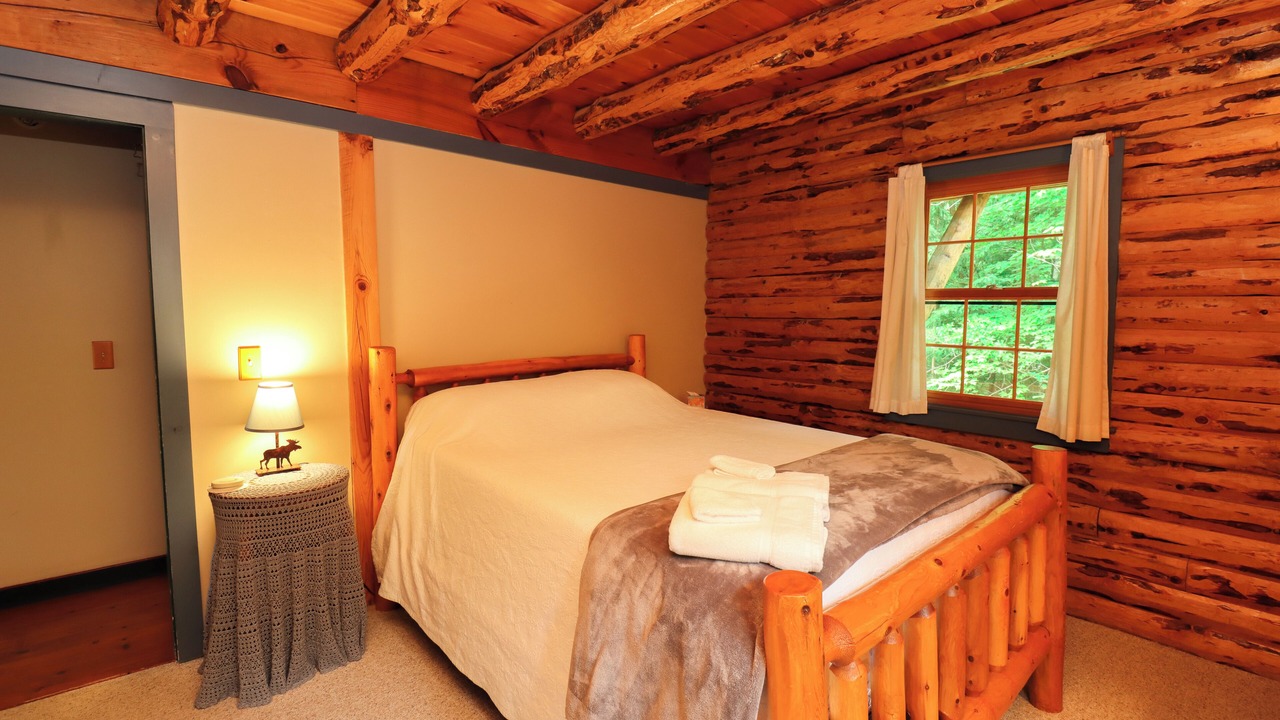 Photo of Bedroom in Bolton Landing