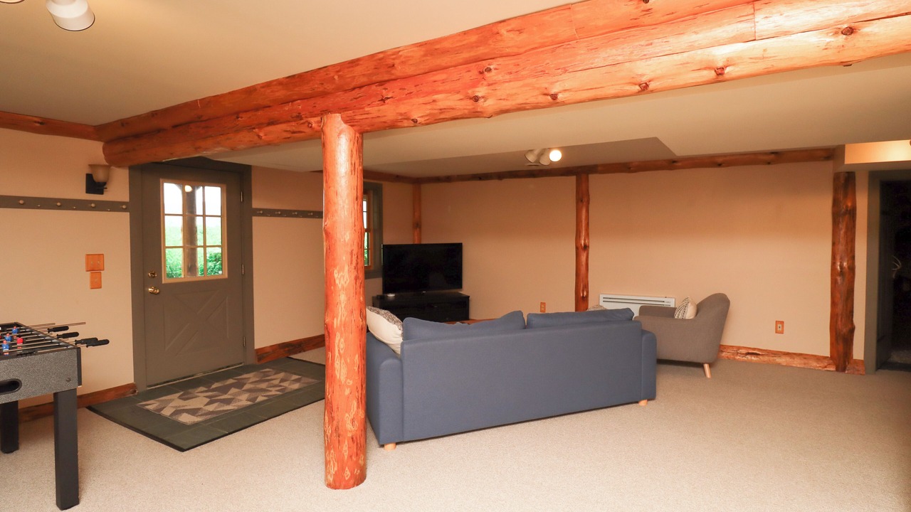 Photo of Livingroom in Bolton Landing