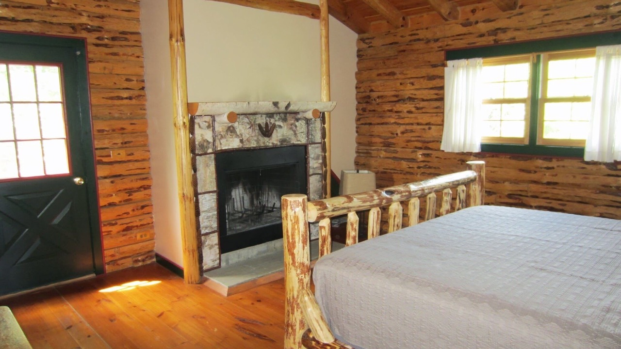Photo of Bedroom in Bolton Landing