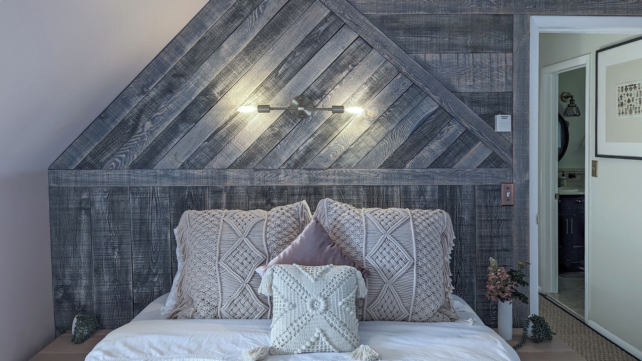 Photo of Bedroom in Roxbury