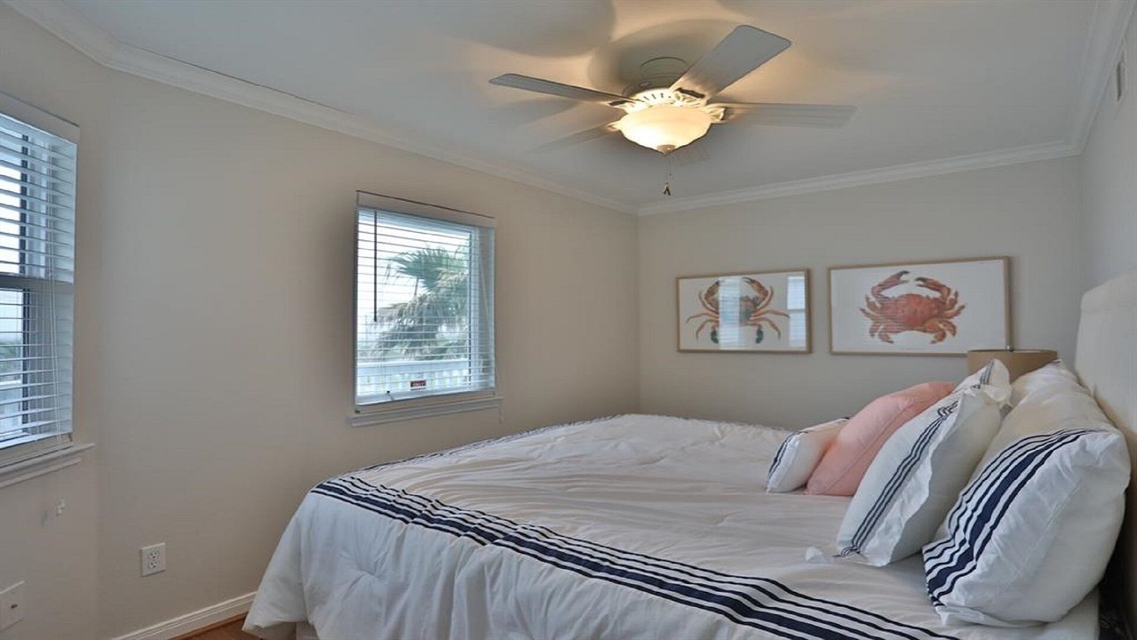 Photo of Bedroom in Galveston