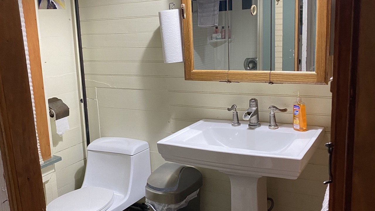 Photo of Bathroom in Rock Stream