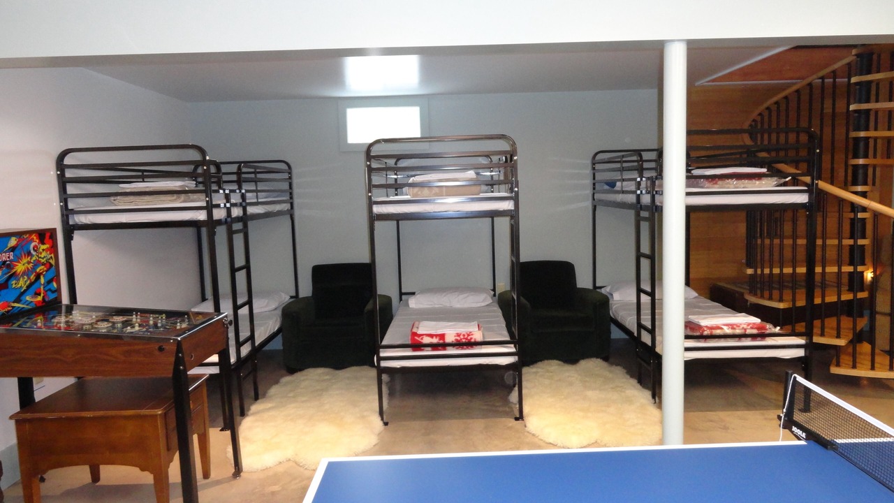 Photo of Bedroom in Town of Hebron