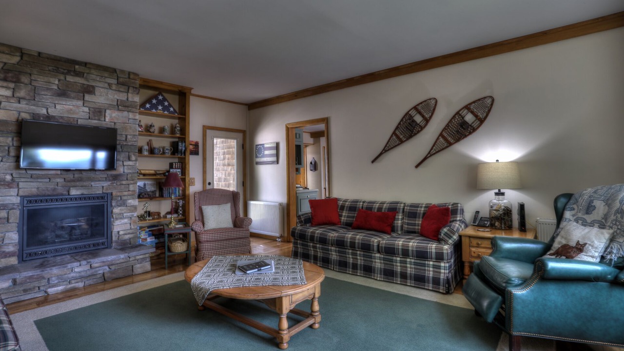 Photo of Livingroom in Rangeley Plantation