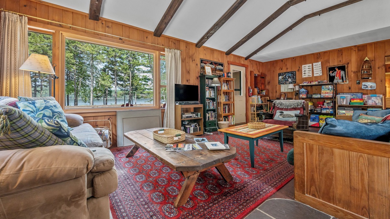 Photo of Livingroom in Rangeley