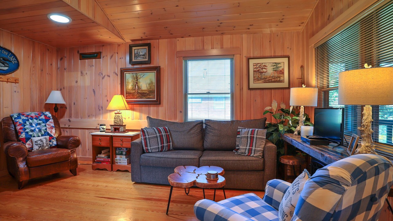 Photo of Livingroom in Rangeley Plantation