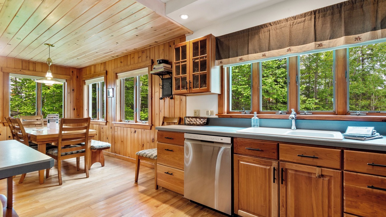 Photo of Kitchen in Rangeley Plantation