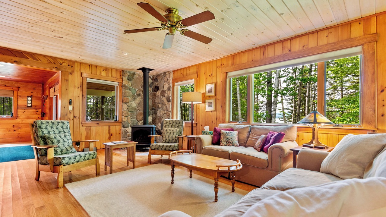 Photo of Livingroom in Rangeley Plantation