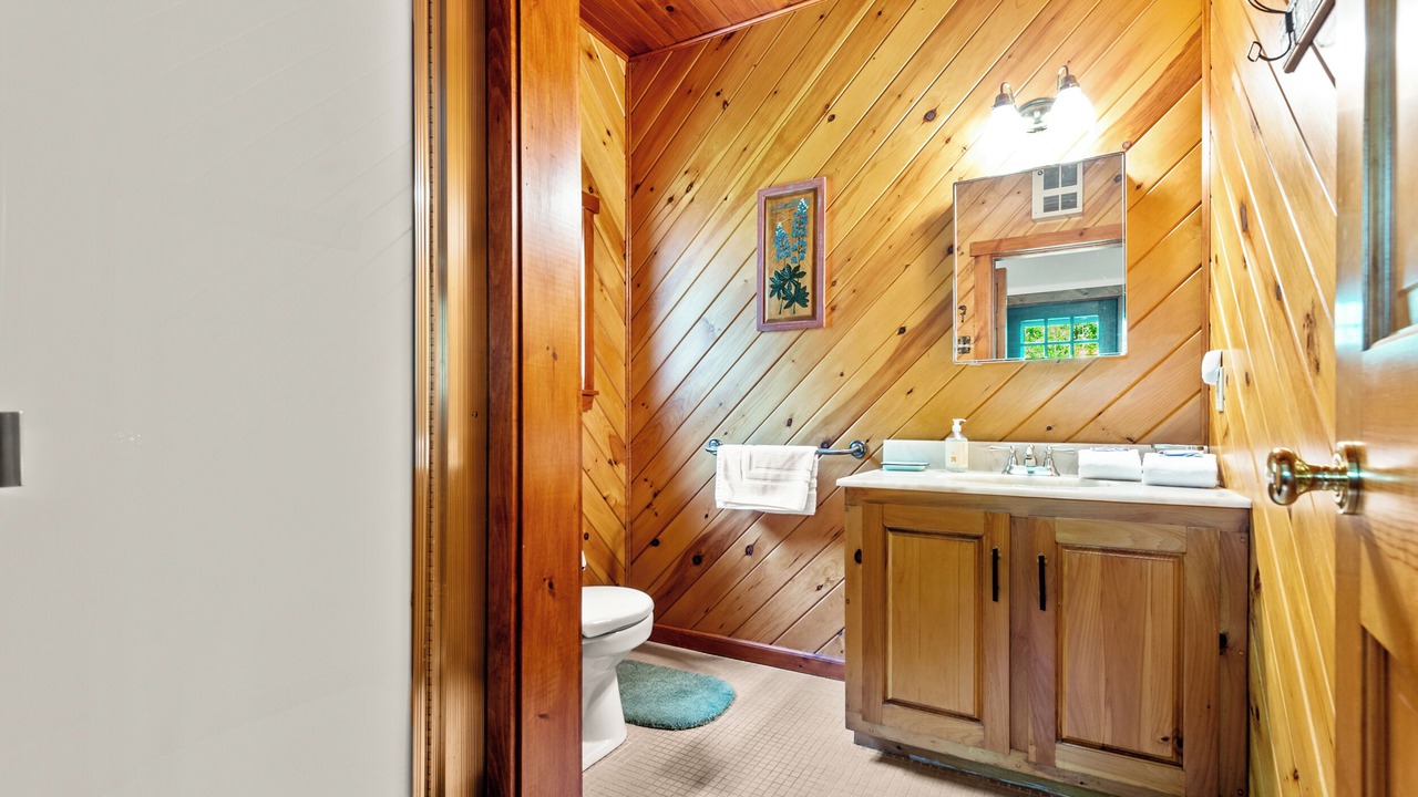 Photo of Bathroom in Rangeley Plantation