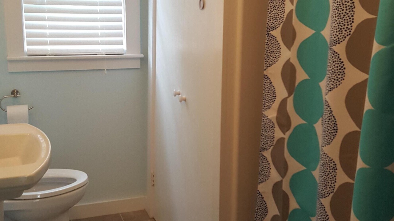 Photo of Bathroom in Mid-Coast and Islands
