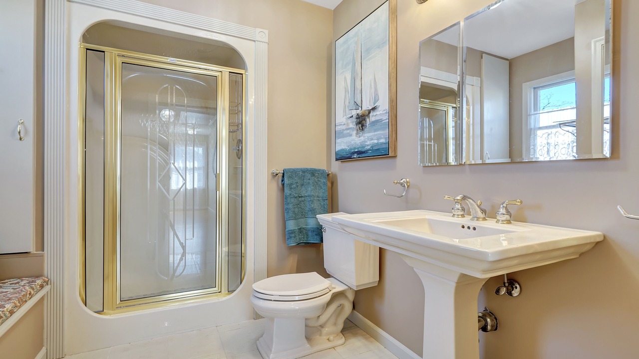 Photo of Bathroom in Long Branch