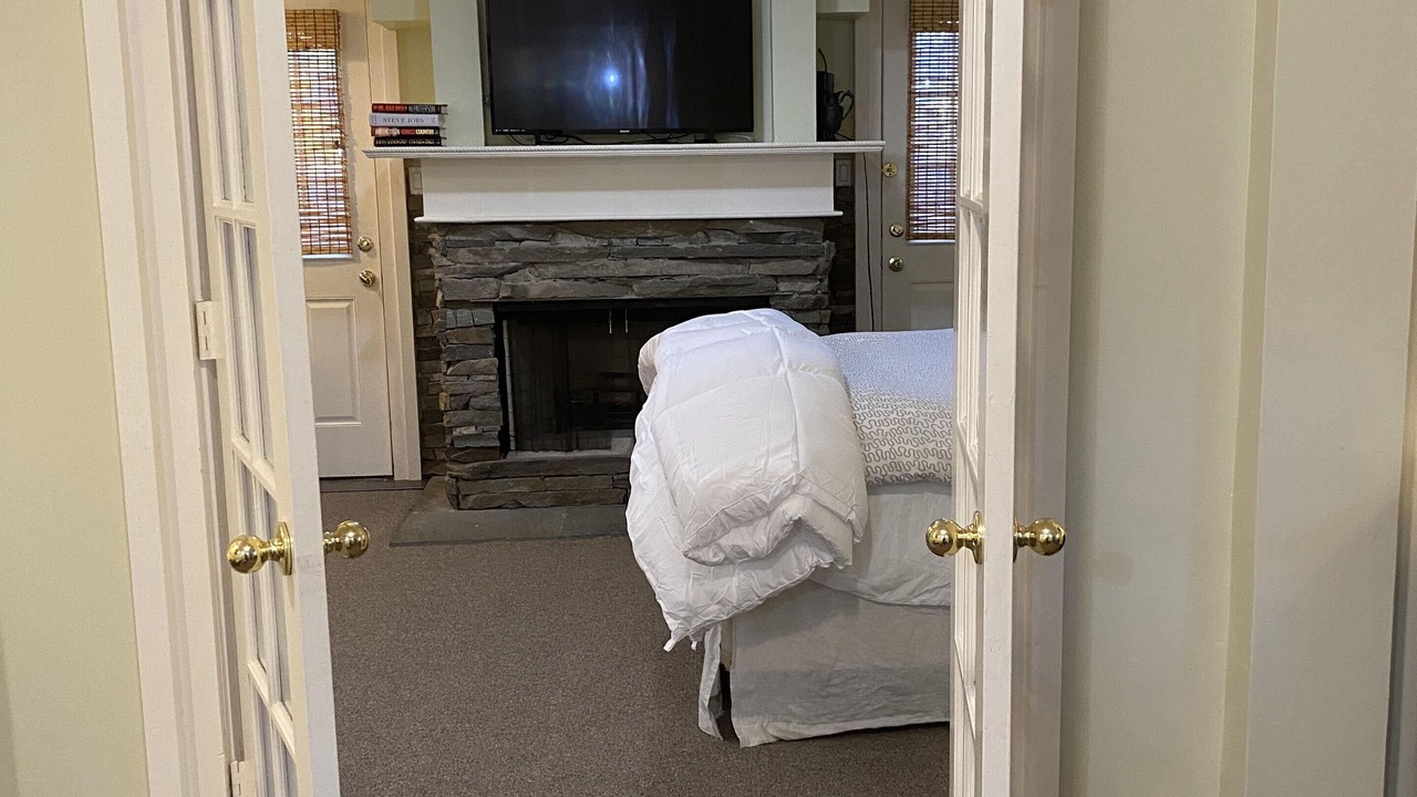 Photo of Bedroom in Niagara County