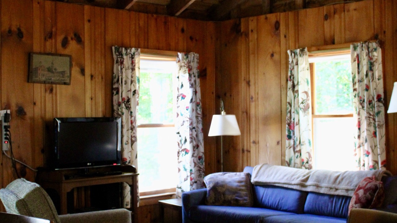 Photo of Bedroom in Gilmanton IW