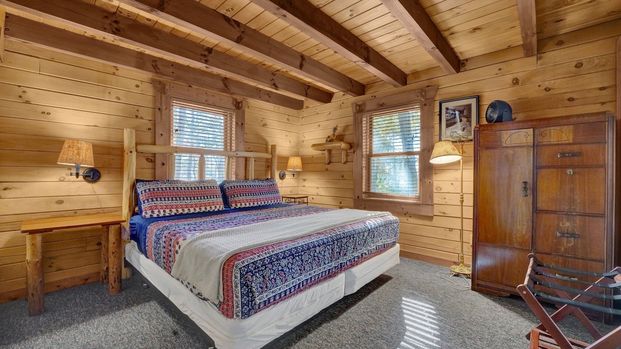 Photo of Bedroom in Rockbridge