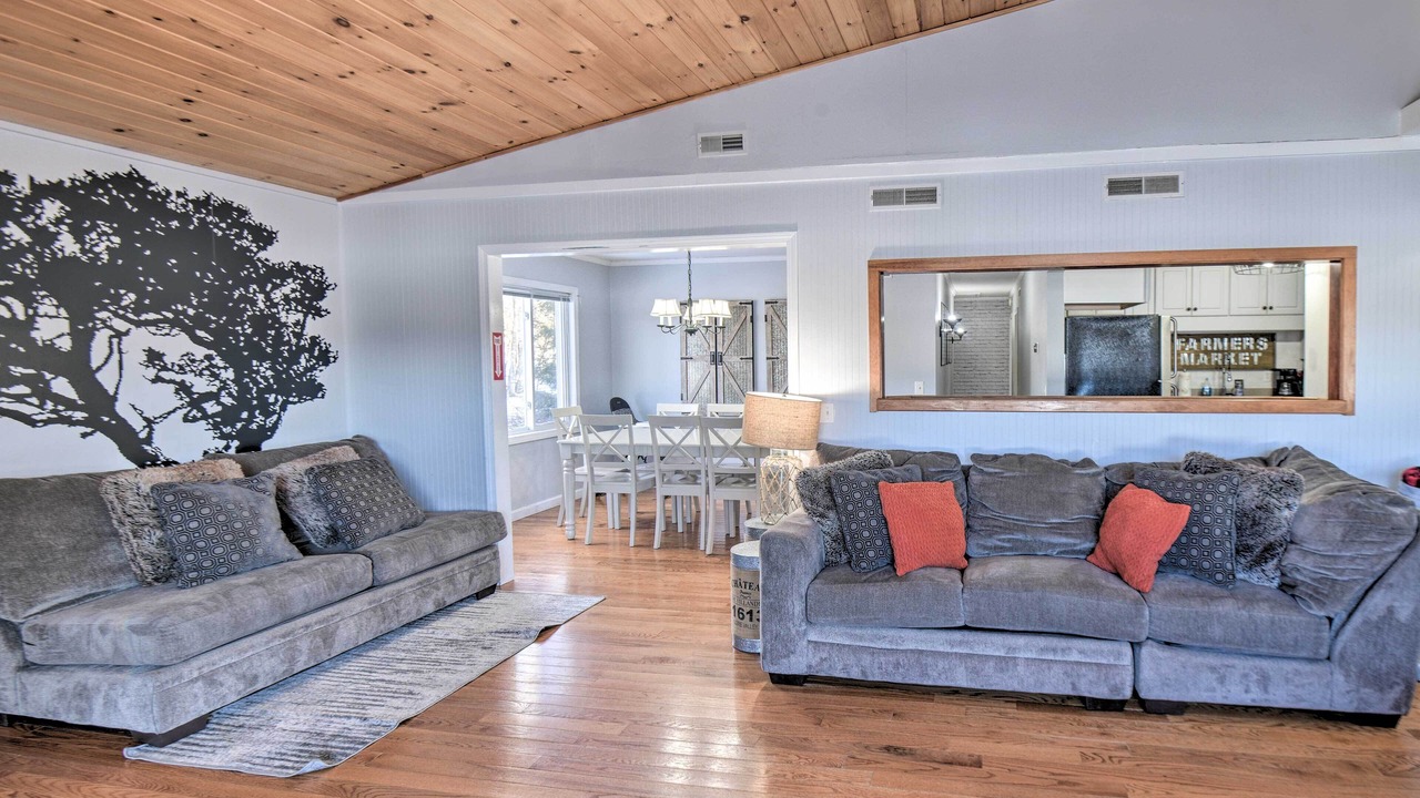 Photo of Livingroom in Barnstead