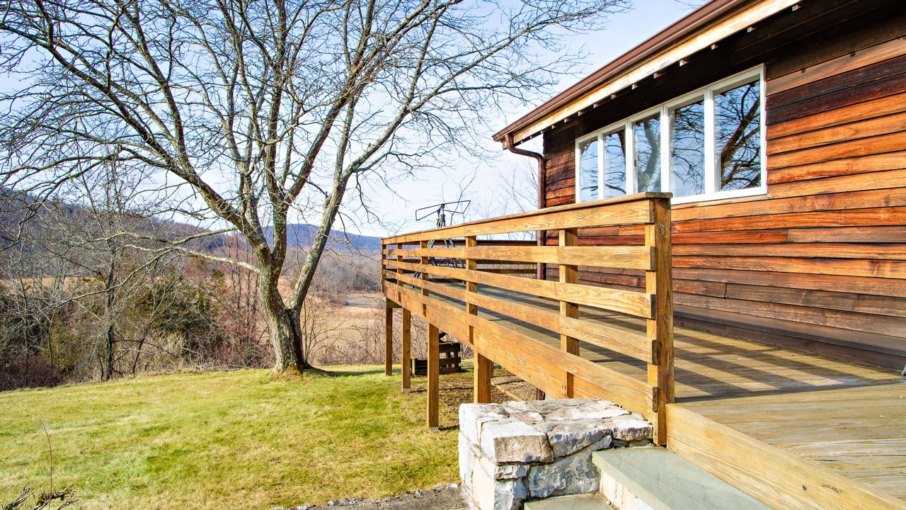Photo of Patio Balcony in Pine Plains