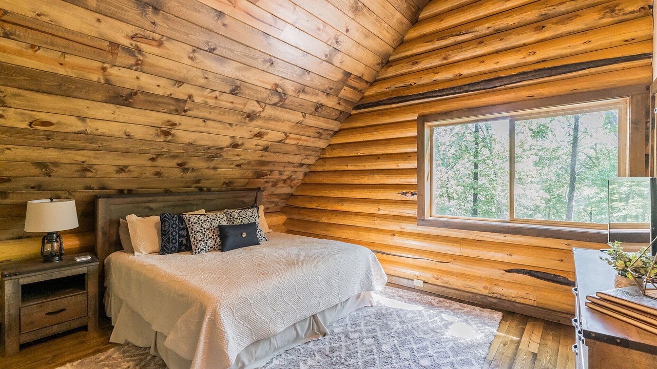 Photo of Bedroom in The Arbor
