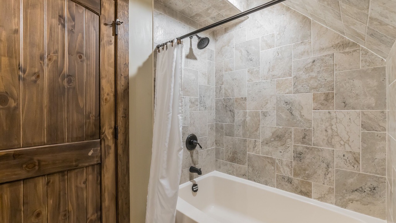 Photo of Bathroom in The Arbor