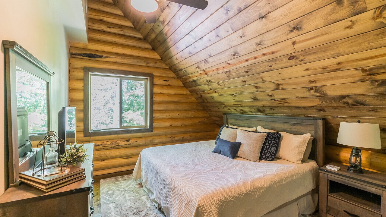 Photo of Bedroom in The Arbor