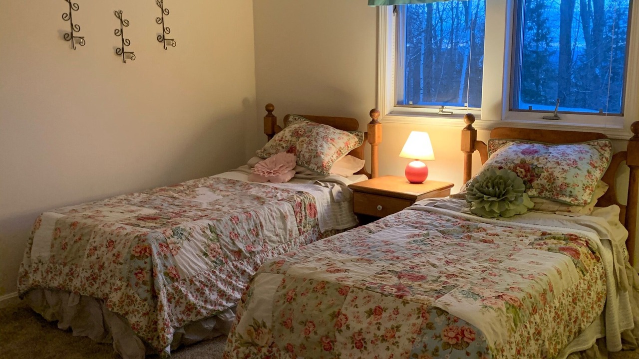 Photo of Bedroom in East Burke