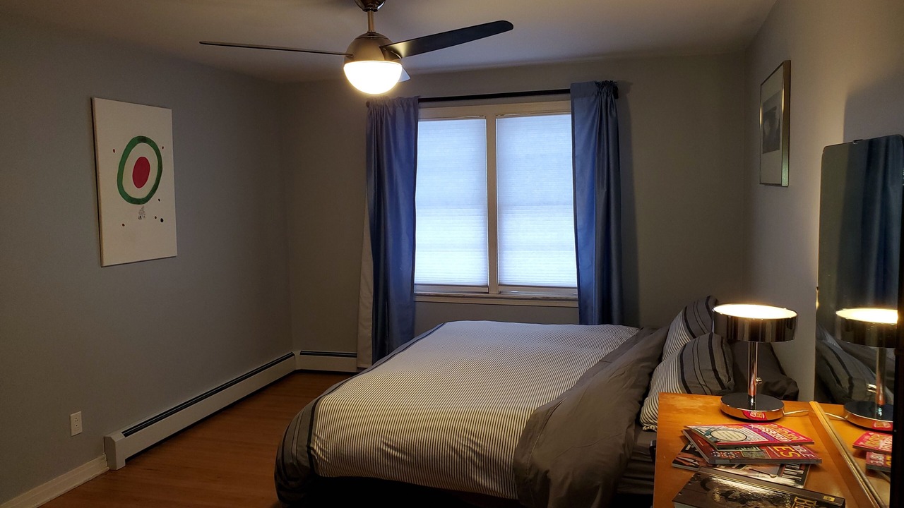 Photo of Bedroom in Downtown Niagara Falls