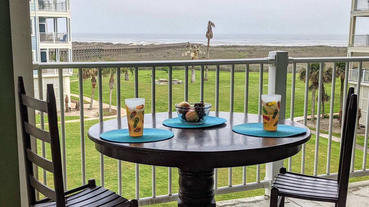 Photo of Patio Balcony in Red Fish Cove