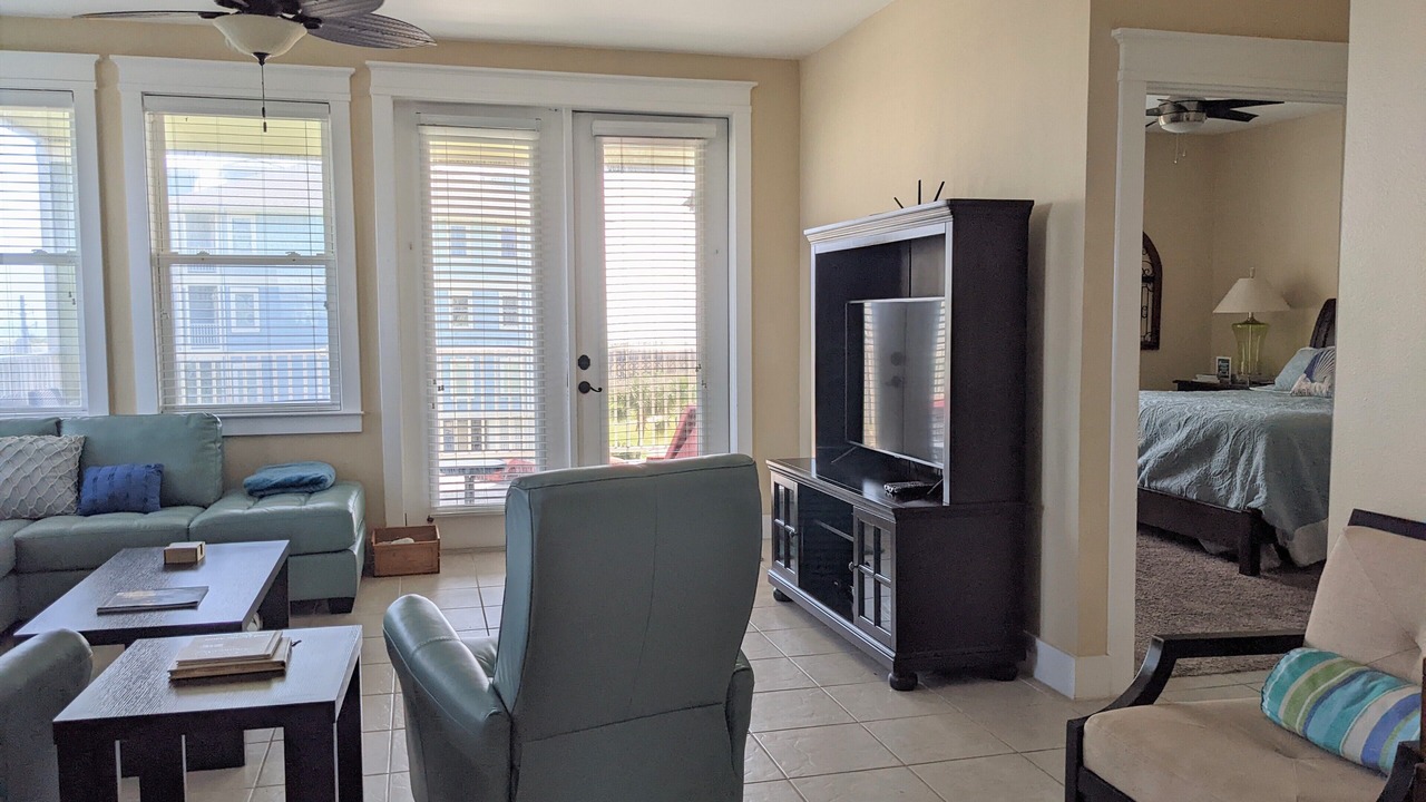 Photo of Patio Balcony in Red Fish Cove