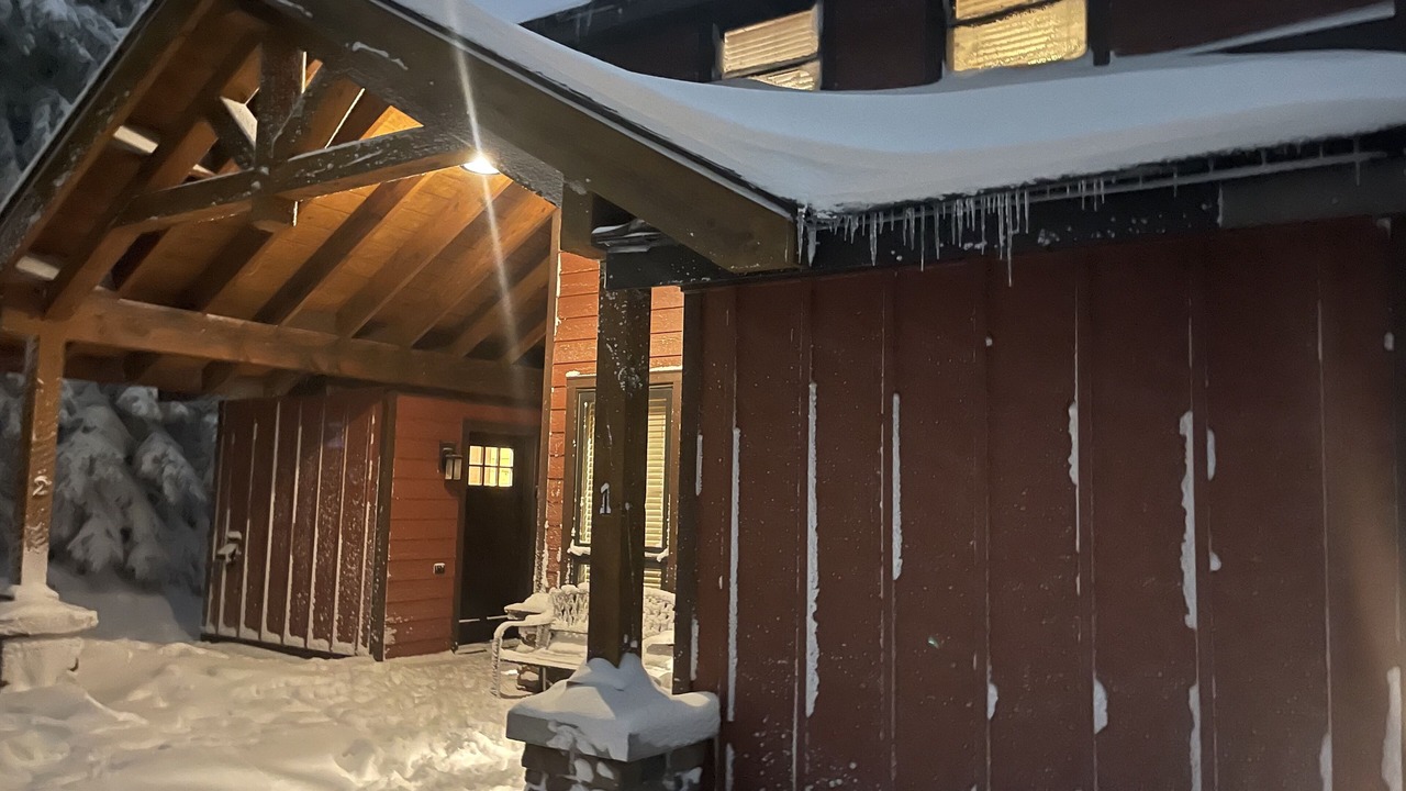 Photo of Outdoor in Snowshoe