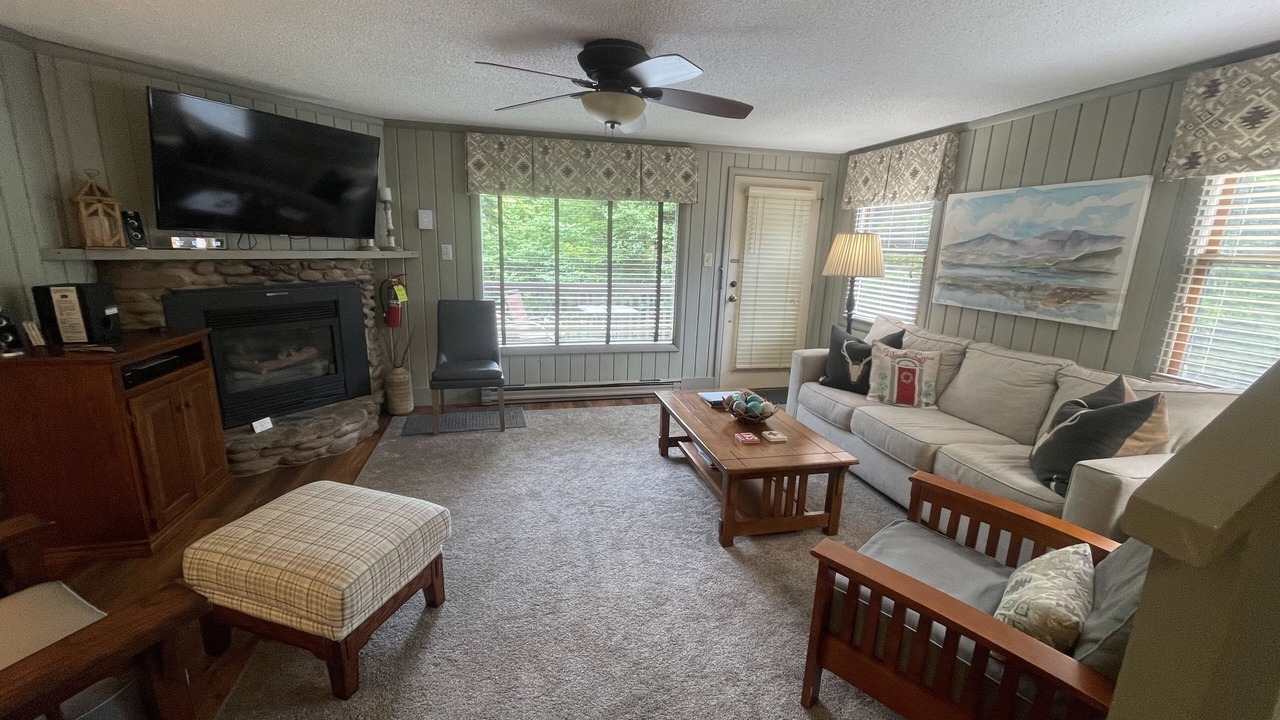 Photo of Bedroom in Snowshoe