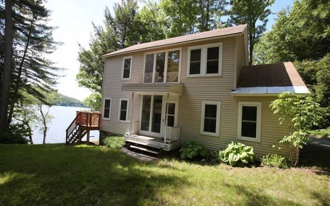 Photo of Outdoor in New London