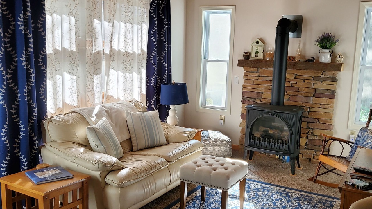 Photo of Livingroom in Caroga Lake