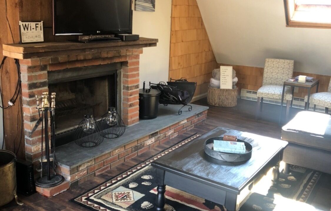 Photo of Livingroom in West Hartford