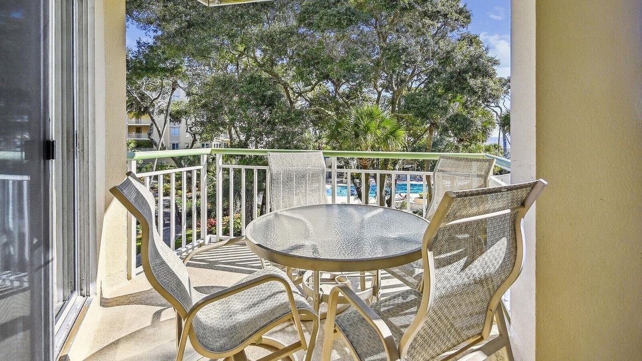 Photo of Patio Balcony in Palmetto Dunes