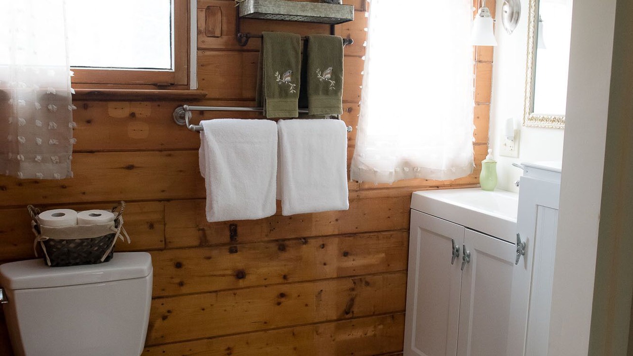 Photo of Bathroom in Eden