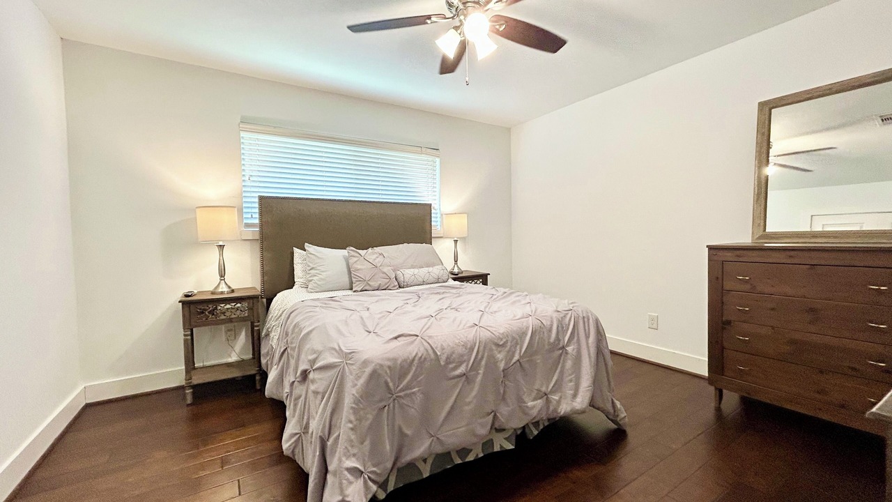 Photo of Bedroom in Willow Meadows/Willowbend Area