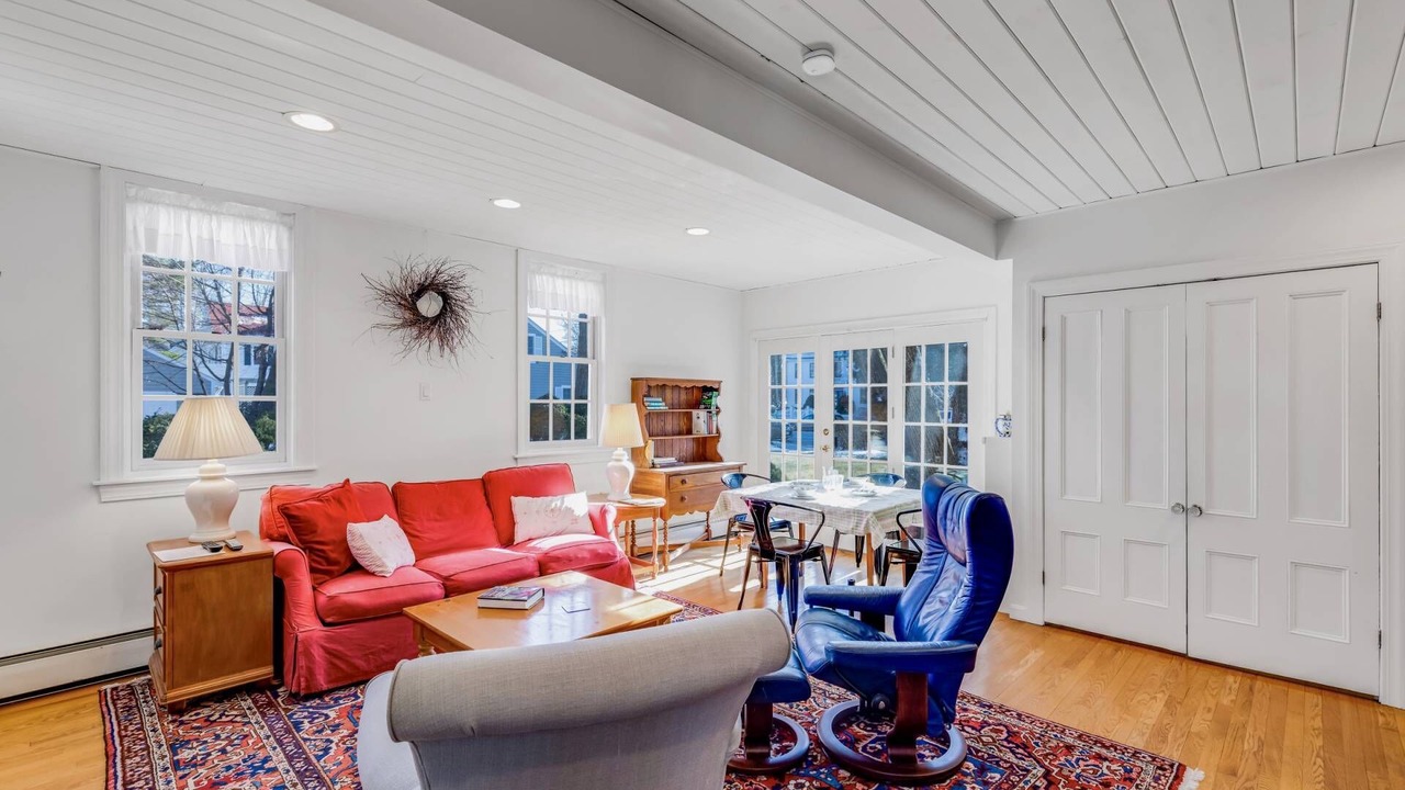 Photo of Bedroom in Newburyport
