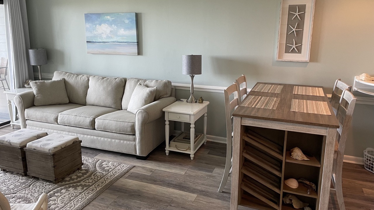 Photo of Livingroom in Atlantic Beach