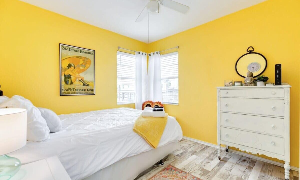 Photo of Bedroom in Surfside Beach