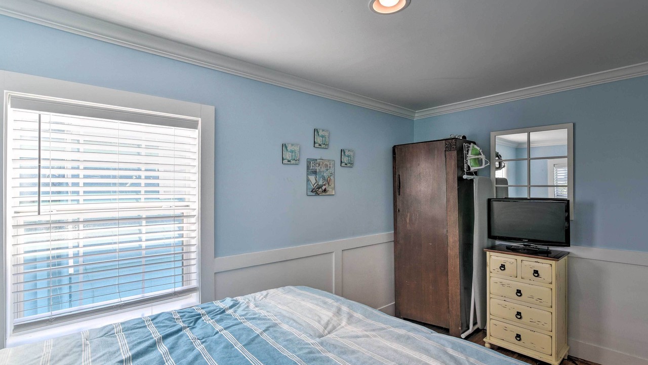 Photo of Bedroom in Galveston