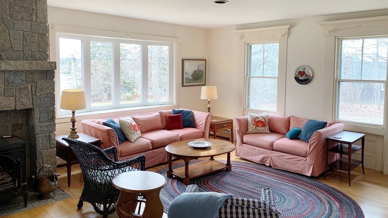 Photo of Livingroom in Bass Harbor