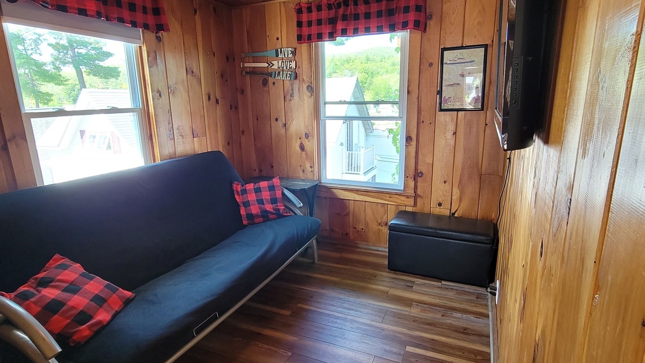 Photo of Livingroom in Alton