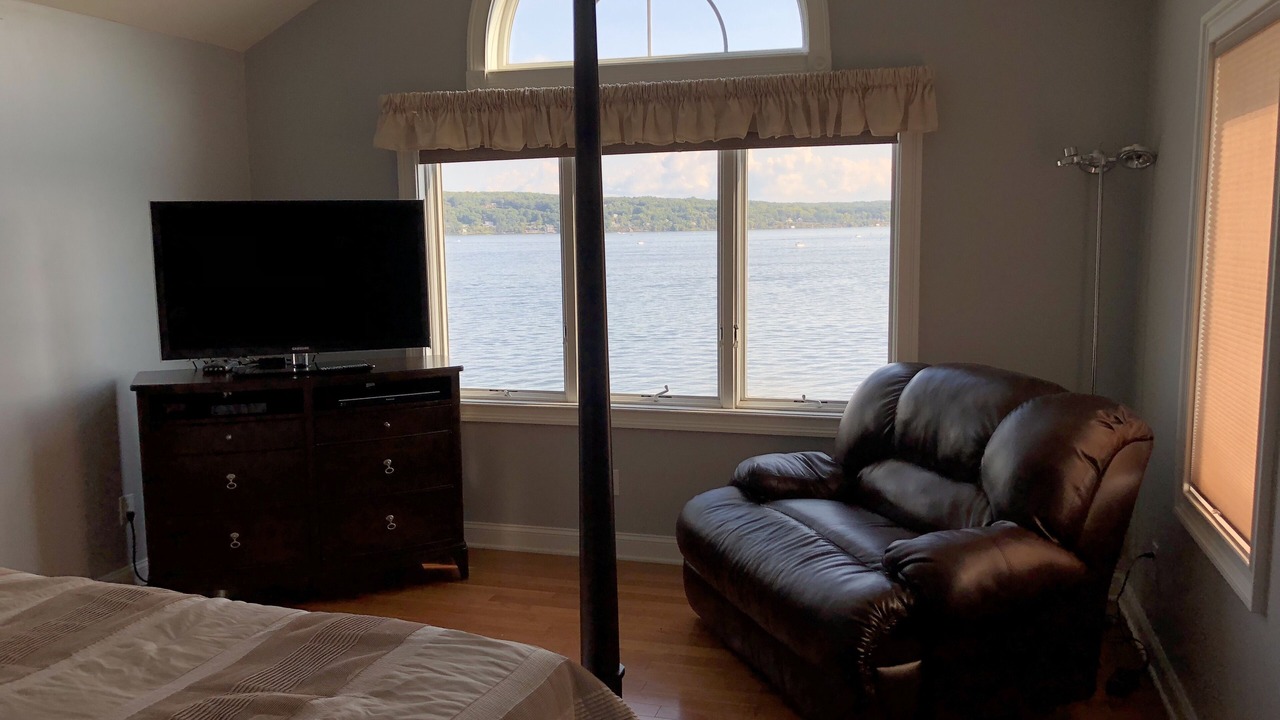 Photo of Bedroom in Saratoga Springs