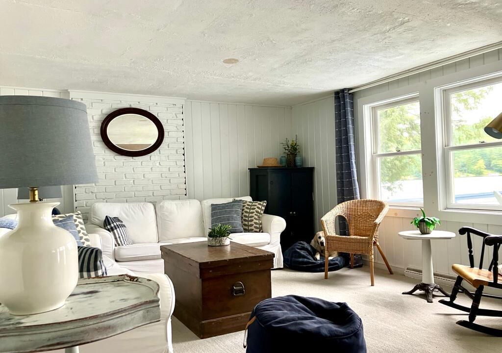 Photo of Livingroom in Stoddard