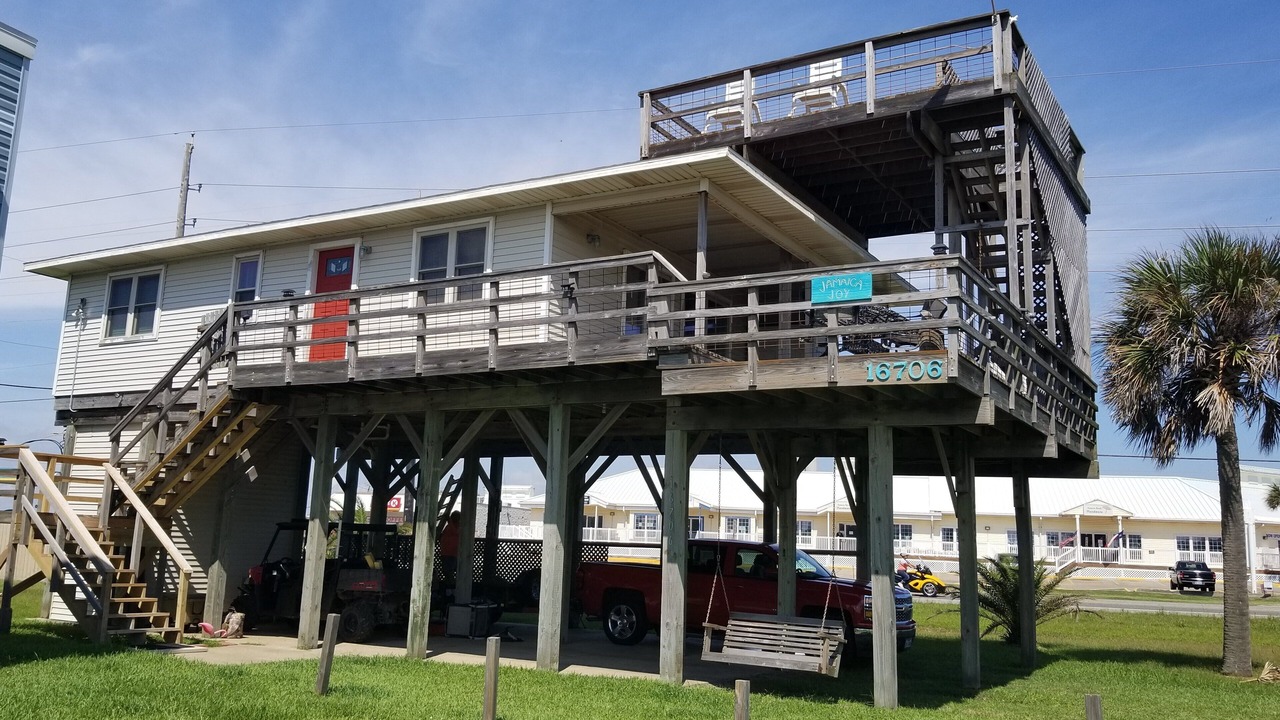 Photo of Others in Jamaica Beach