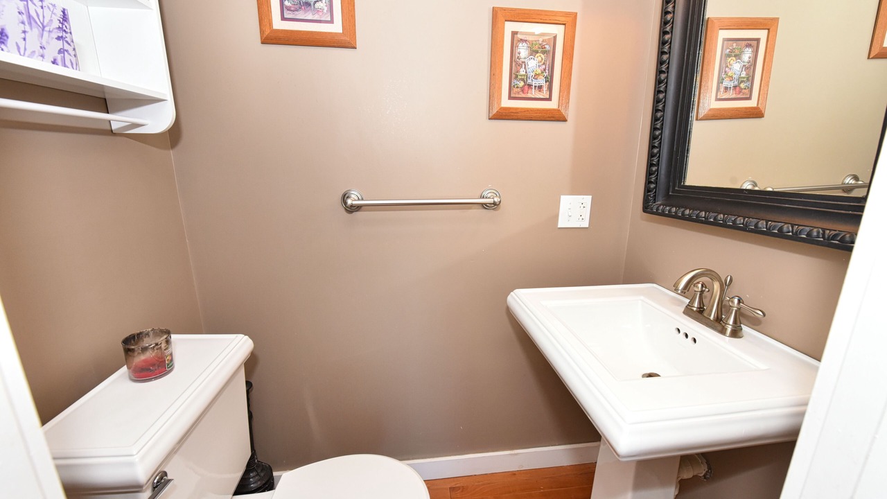 Photo of Bathroom in Eidelweiss Village