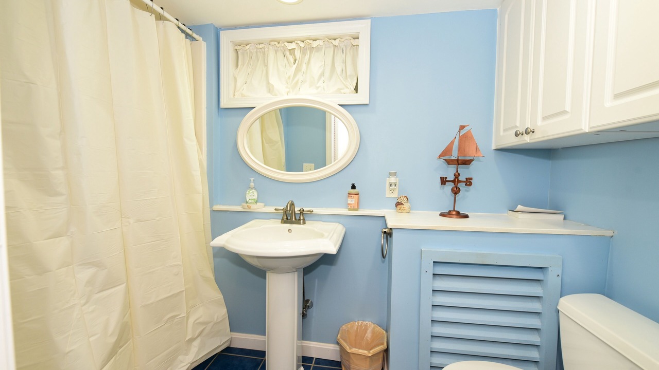 Photo of Bathroom in Eidelweiss Village