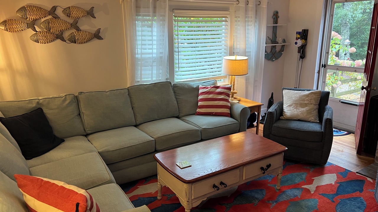 Photo of Livingroom in North Eastham